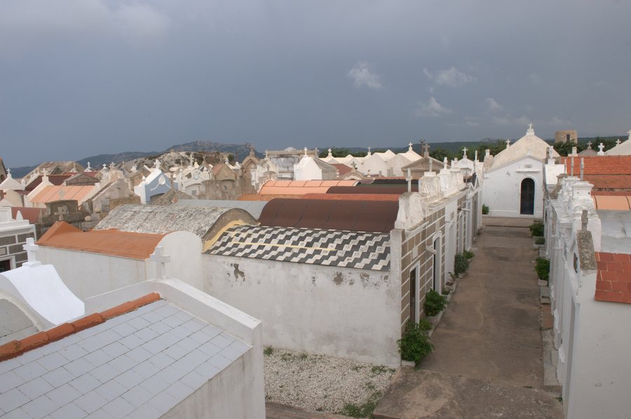 File:Bonifacio cimetière.jpg