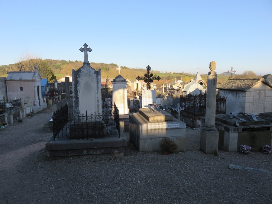 File:Cimetière de Saint-Paulien (Haute-Loire) 2.jpg