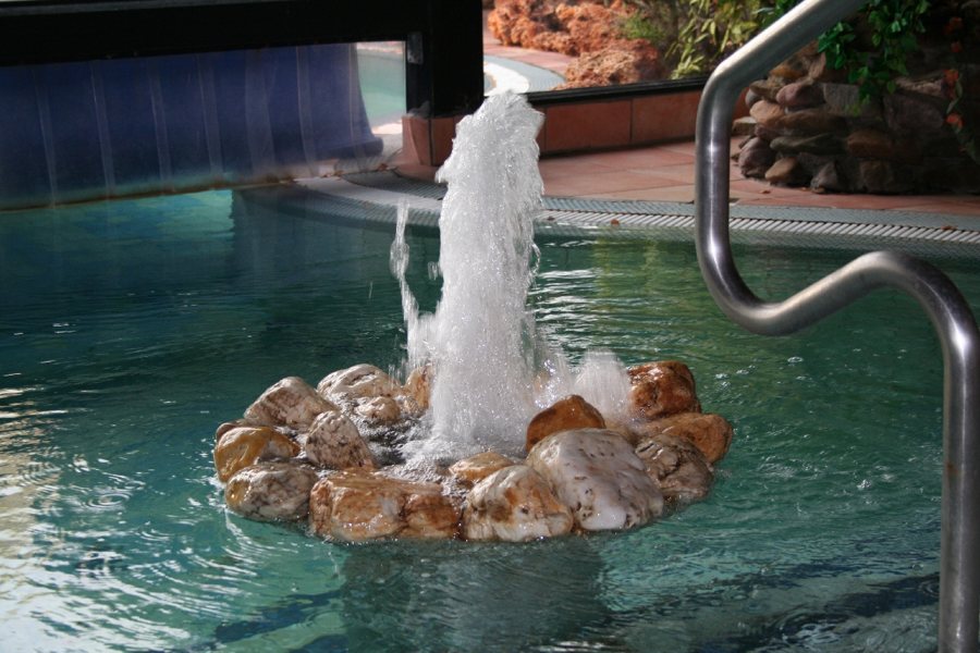 Wellnessbereich mit Innenpool