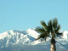 Canigou mit Schnee