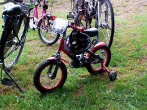 Fahrrad fahren mit Kindern in Südfrankreich